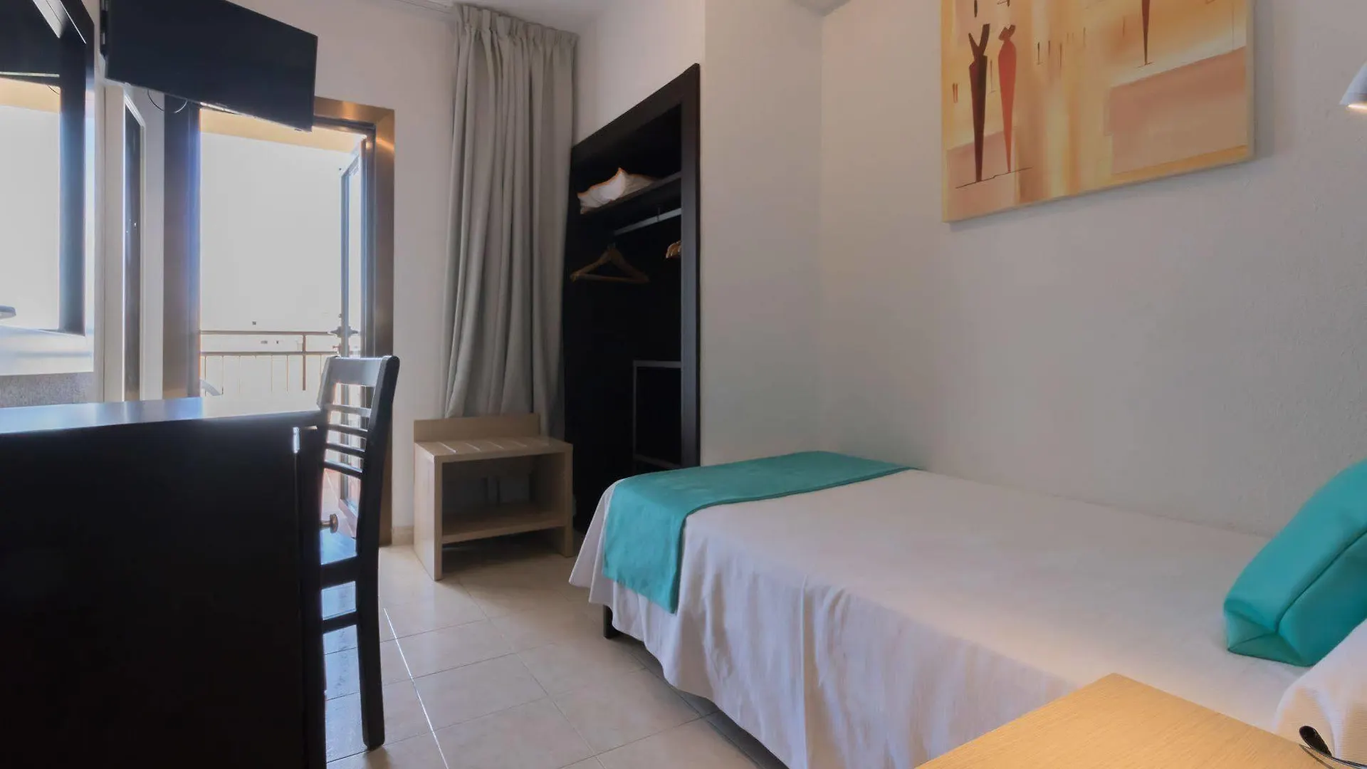 Hotel Orosol By Typic Hotels Сан-Антонио-Абад 3*,