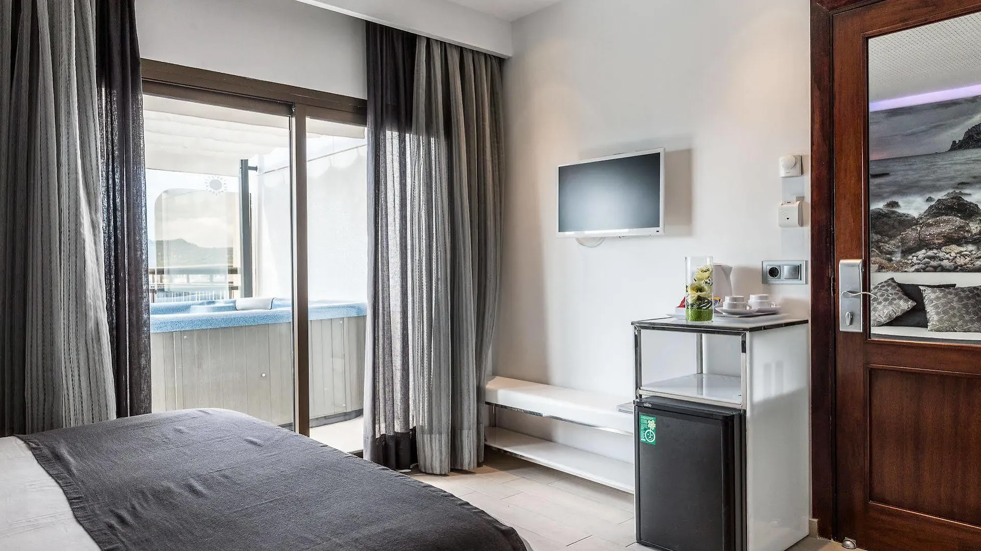 Hotel Orosol By Typic Hotels Сан-Антонио-Абад 3*,  Испания